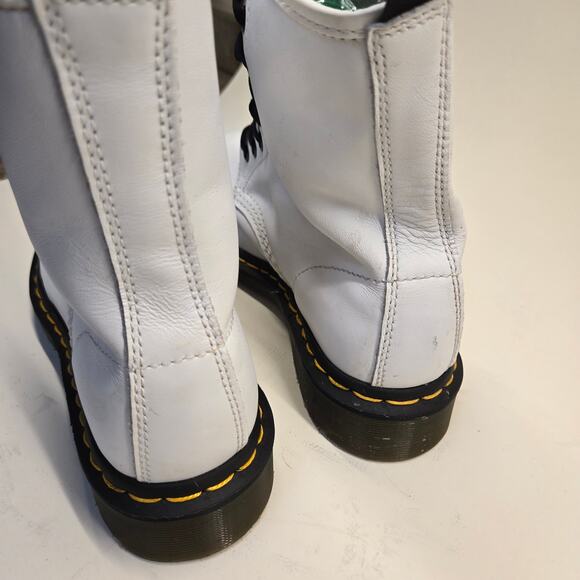 Doc Martens Women's 1460 8-Eye Lace-Up Combat Boot in White Leather, US 7, EU 38 - Picture 6 of 11